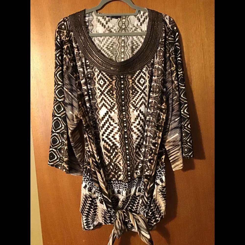 Roaman’s Tan Brown & Cream Top. New Without Tags.